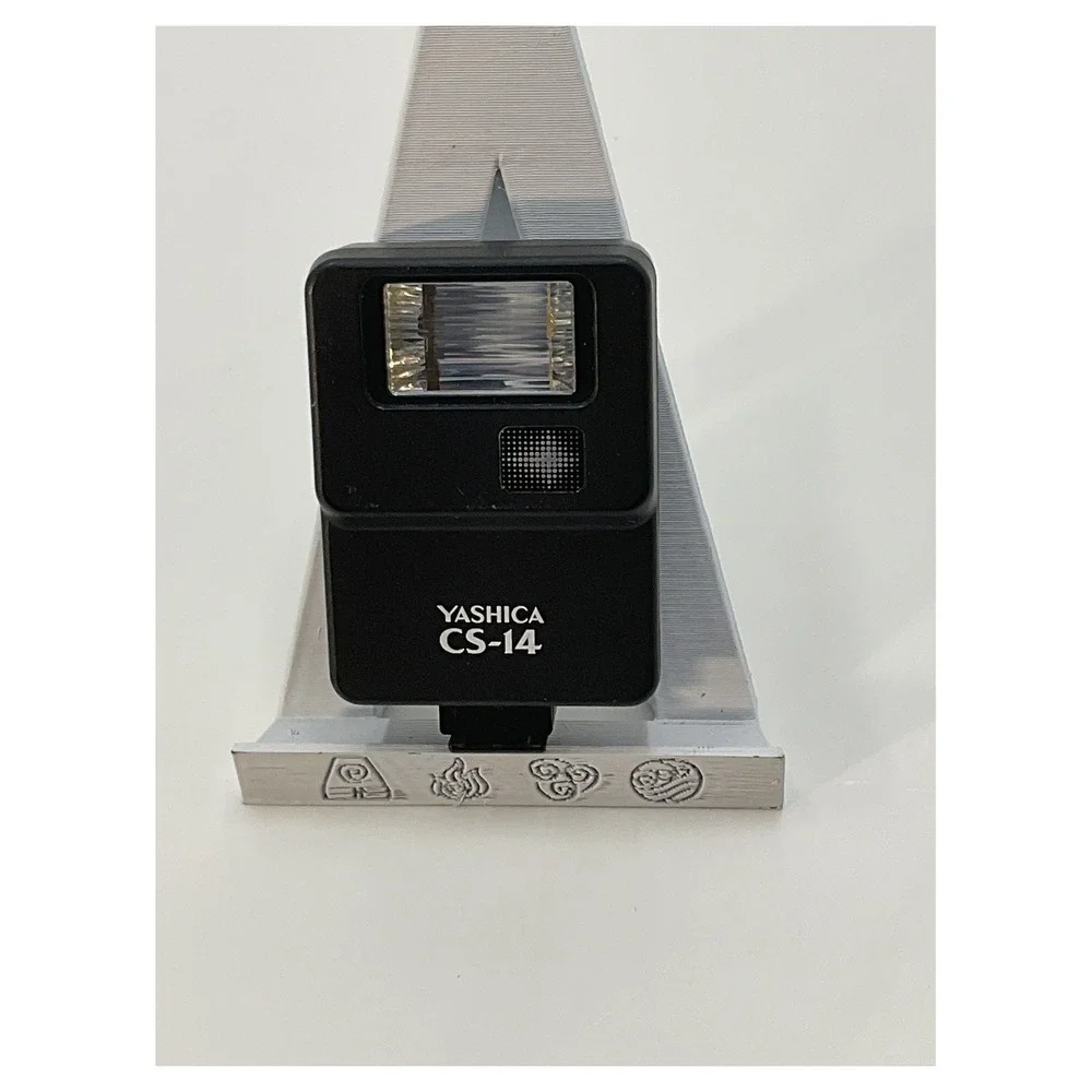 Yashica CS-14 Vintage Shoe Mount Flash Unit for Parts
